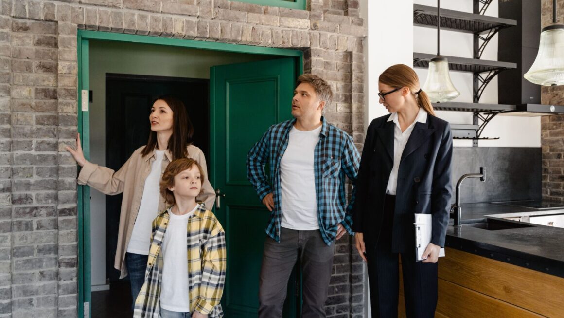 Inspectie van een nieuwbouwwoning tijdens de oplevering