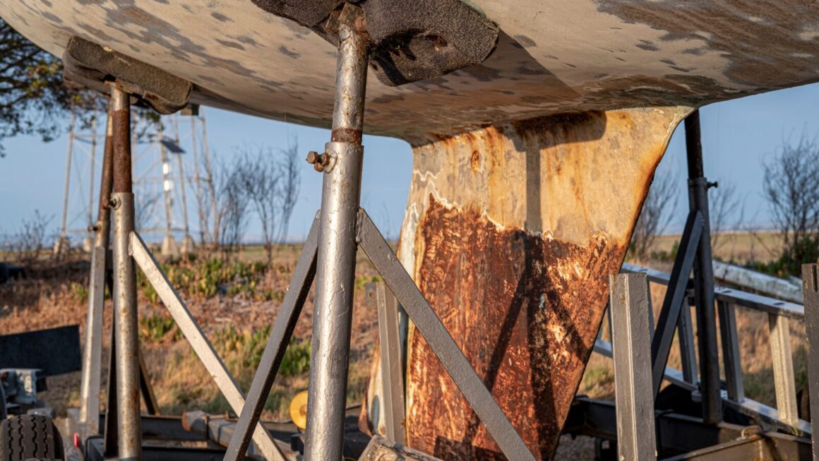 Inspectie van corrosieschade aan een stalen constructie